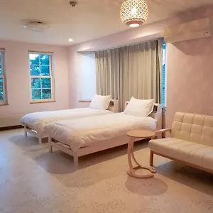  別荘 Donguri House 日本